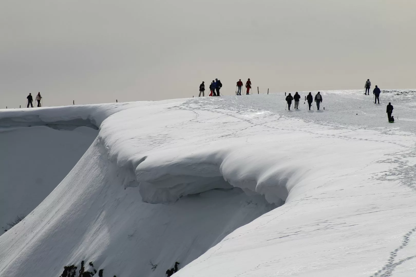 le sentier des névés avec des corniches près du Hohneck